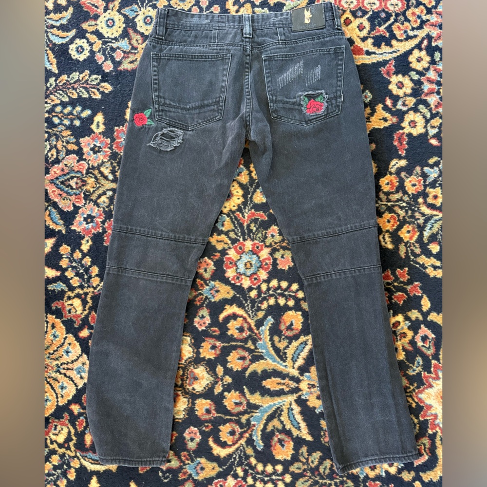 Men’s Makobi Biker Black Jeans Rose Embroidery Zip Detail Sz. 32x32 - Picture 13 of 16